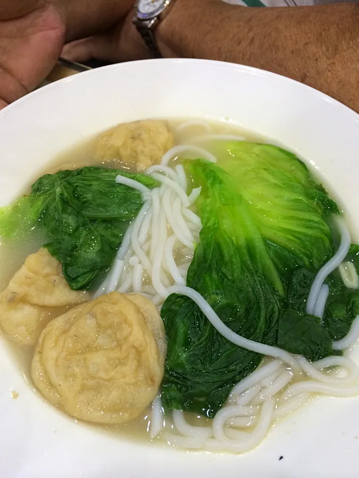 Vermicelli with fish paste in beautiful broth with dang gui|Ong Sor Fernさん