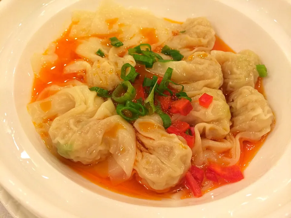 Shrimp dumplings in chilli oil|Ong Sor Fernさん