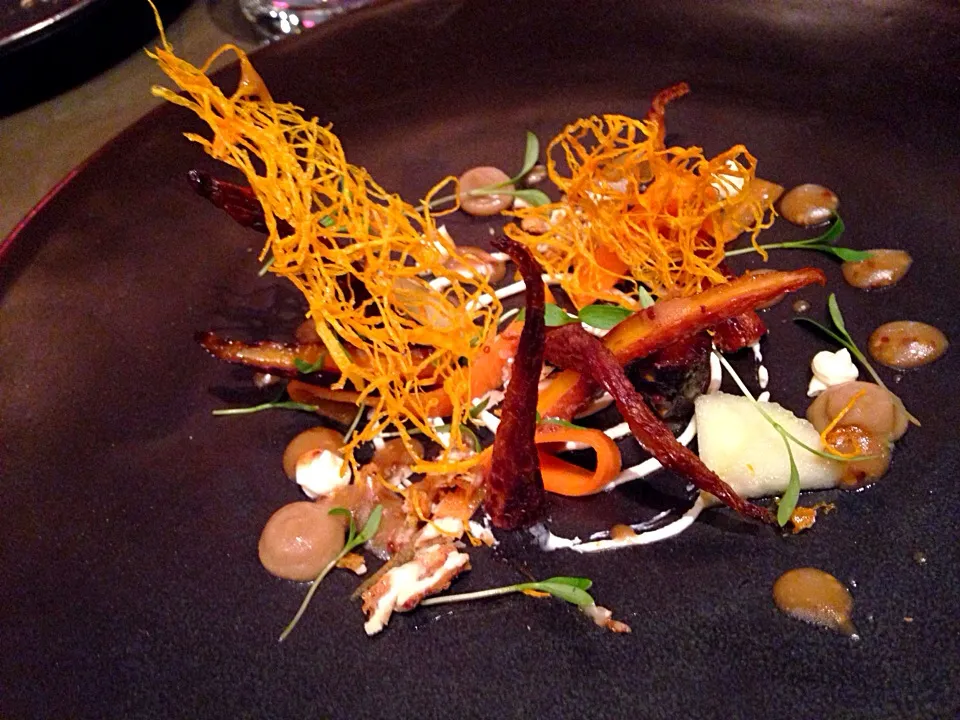 Pickled carrots, lightly curried dressing, bbq carrots, ras el hanout honeycomb|Obeoom Jumsai Na Ayudhyaさん