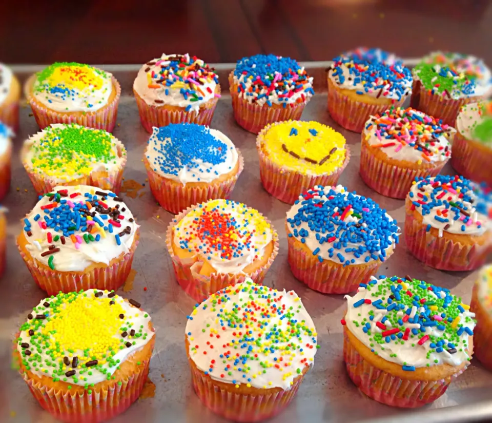 Kids Making Cupcakes|Samuel Gonzalezさん