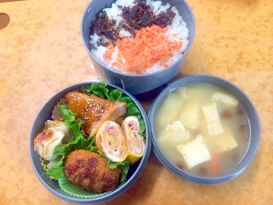 照り焼きチキンとクリームコロッケ弁当…。|ふかさくさん