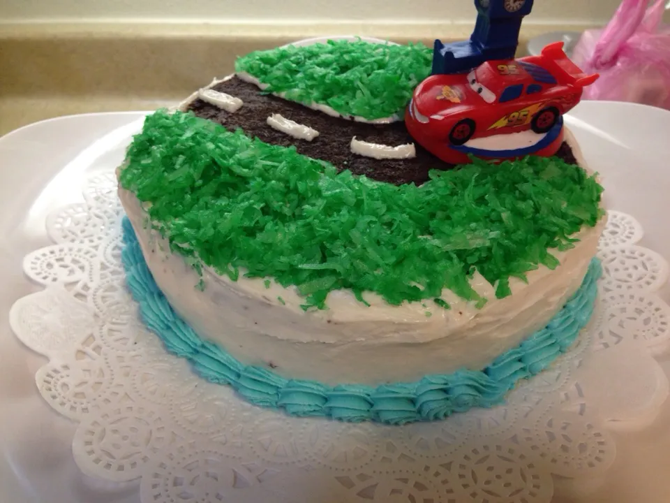 Lightening McQueen cake|YMさん