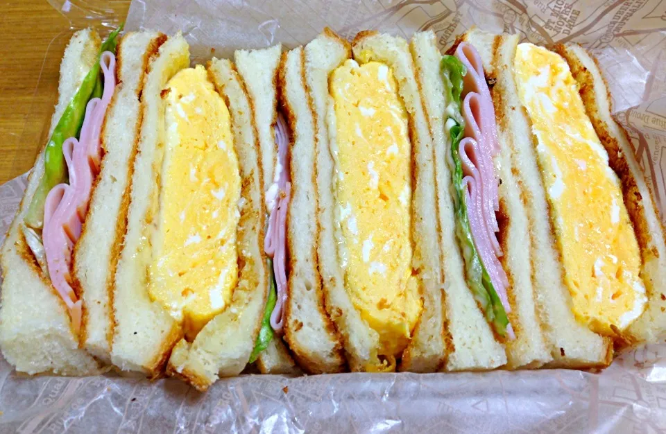 Snapdishの料理写真:４月１９日次女のお弁当🍞🍞|川上千尋さん