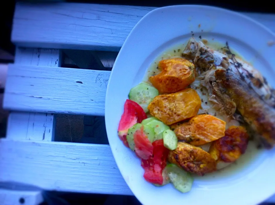 Steamed Snapper with baked sweet potato, plantain, and cucumber and Tomato Salad|T.E.Dennisさん