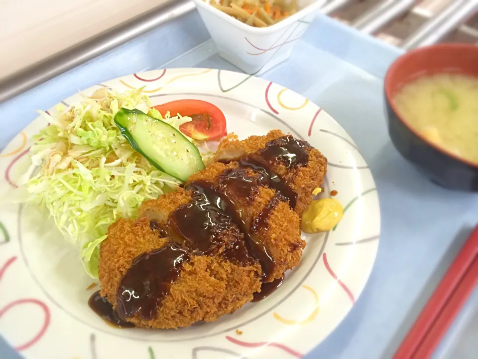 とんかつ定食|なるさんさん