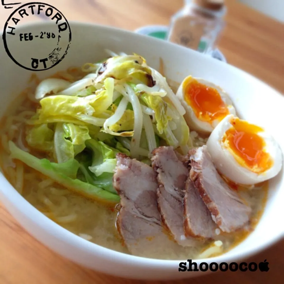 Snapdishの料理写真:お鍋ぶっ壊して作りました‼︎味噌ラーメン|shoooocoさん