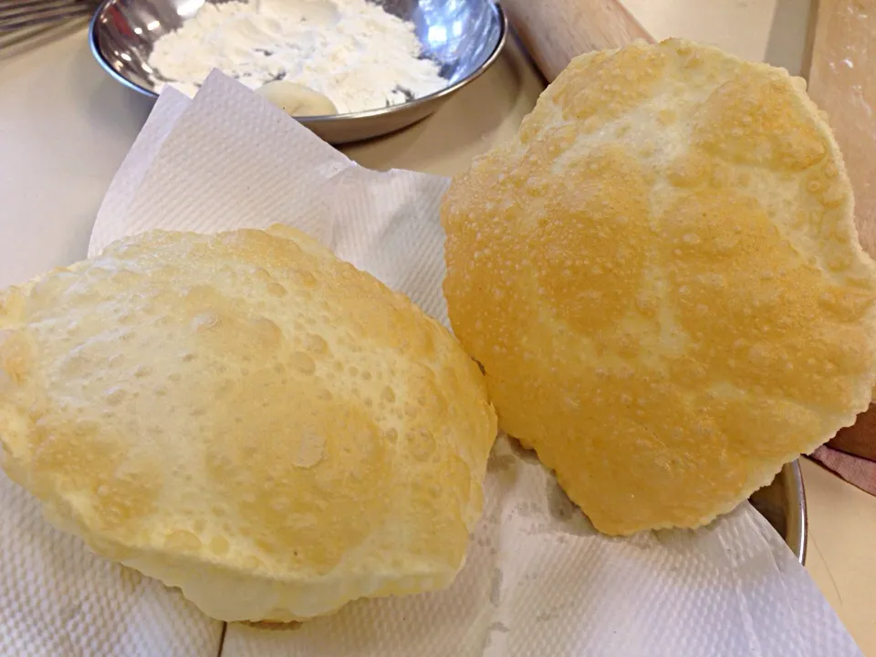 Snapdishの料理写真:Indian Puri Bread|Mummy Masayuさん