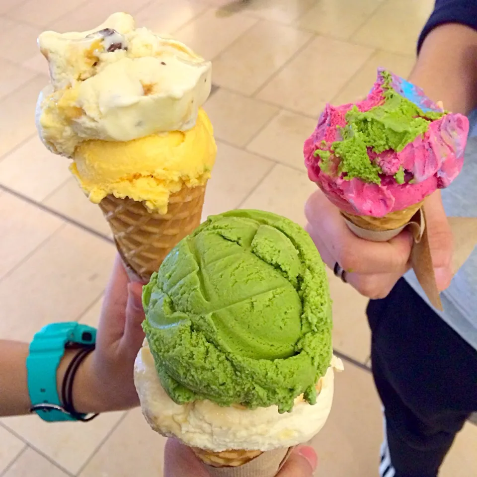 ice-cream today in downtown.|Ellen Zengさん