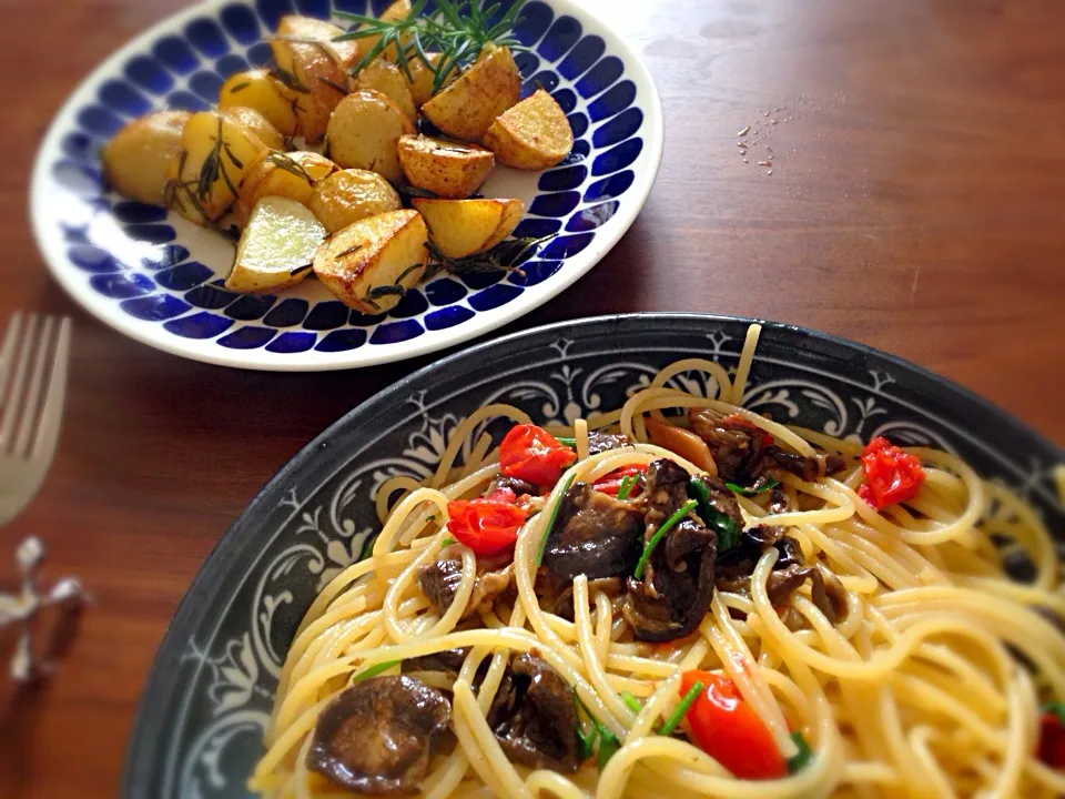 茄子のオイル漬けパスタ と ローズマリーポテト|noryさん