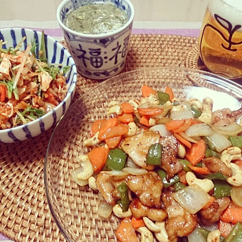 鶏のカシューナッツ炒め＆ささみとキムチと納豆の和え物|こいこいさん