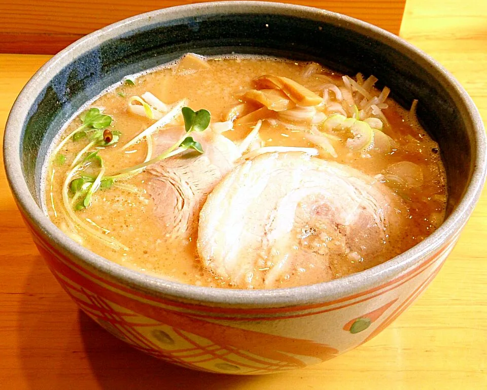 今日のお昼は麺屋 藤さんの特濃味噌らぅめん♪|料理好きさん