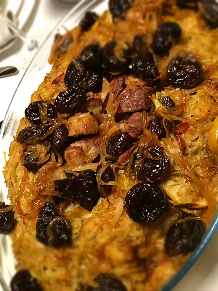 Bigos  stewed cabbage with pork and prunes;)|aястасияさん