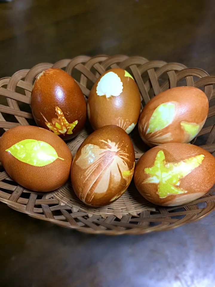 Eggsellent Easter eggs coloured by onion skins Ukrainian style;)|aястасияさん