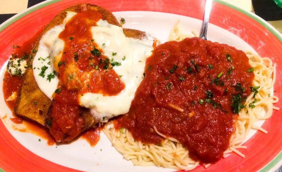 Eggplant Parmigiana from Eastside Mario's|sooprcoolchicaさん