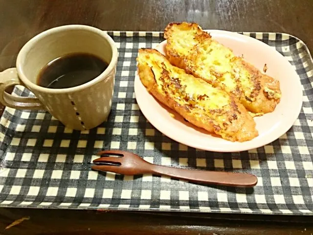 Snapdishの料理写真:娘作☆フレンチトーストで朝食♪～|料理好きさん