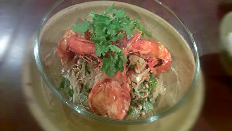 Vietnamese - French style Prawns with grapefruit salad|Sean Jeongさん