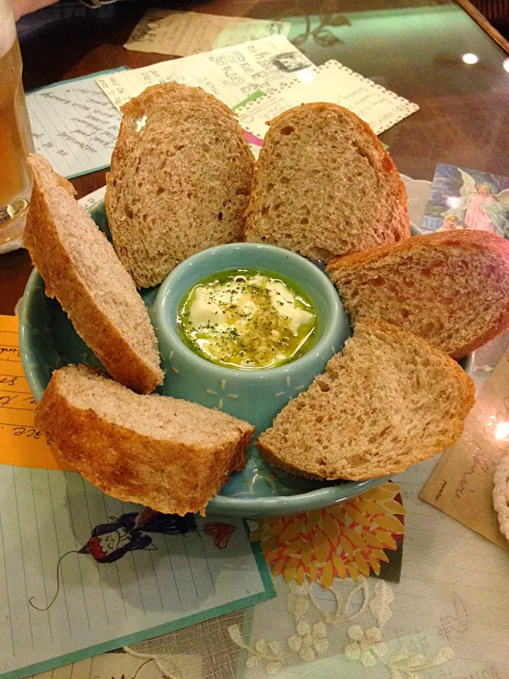 Toasted Quesong Puti (White Cheese) with Batard Bread|Rockwell Leeさん