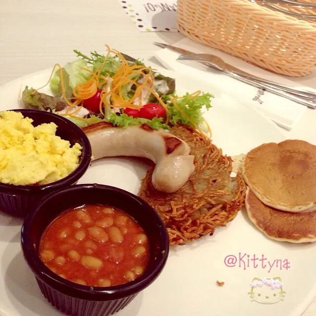 Veal Sausage & Eggs (人´∀｀*)🎀|🎀Kittyna🌸さん