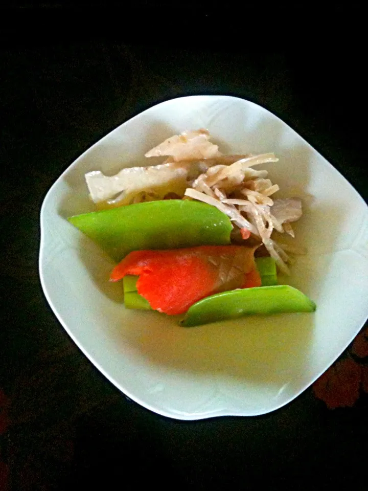 asparagus w/ smoked salmon & lotus roots salad|zer0さん