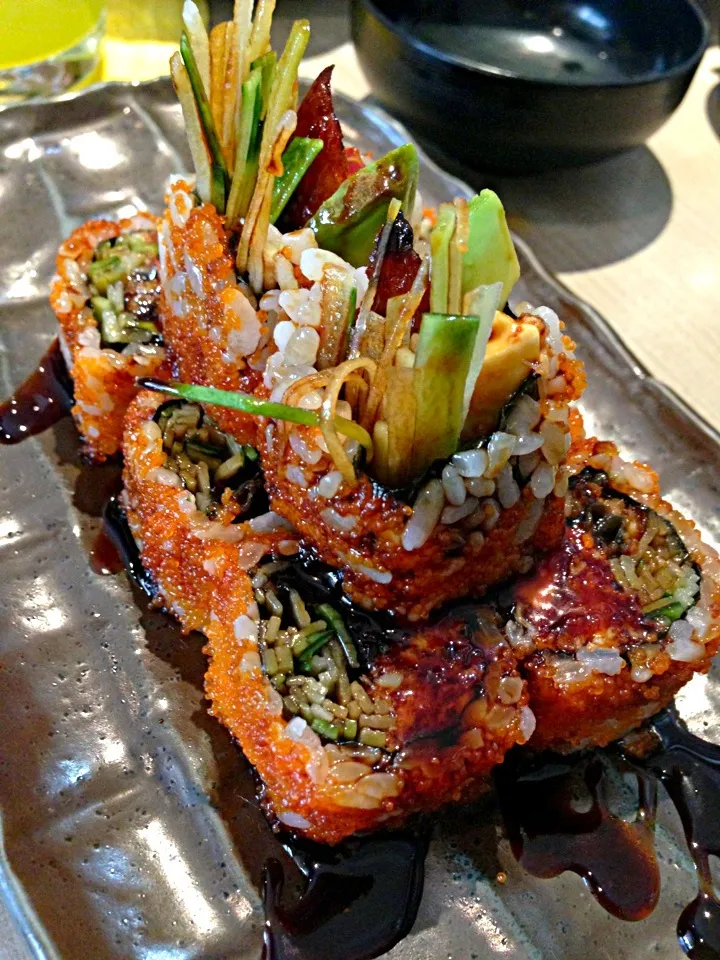 New York,, crispy pawn with avocado and creamcheese|PhUnGさん