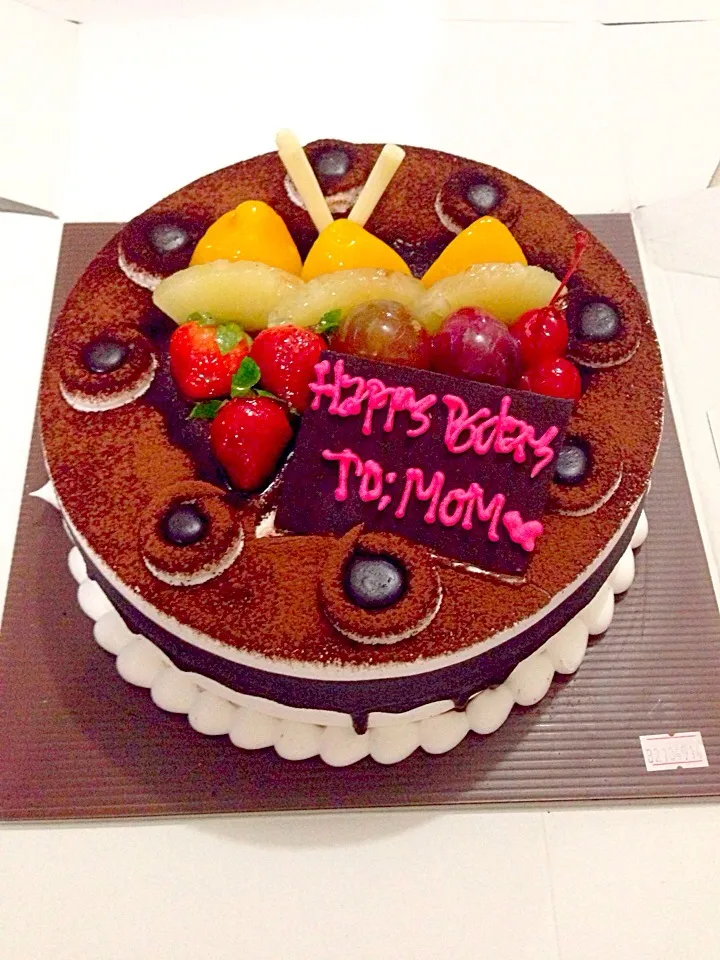 Snapdishの料理写真:Mommy birthday cake from #clover|Carol Limさん