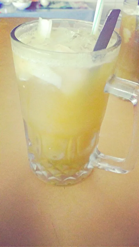 Snapdishの料理写真:hot day, have a cold drink ' sugarcane + coconut'|tomさん