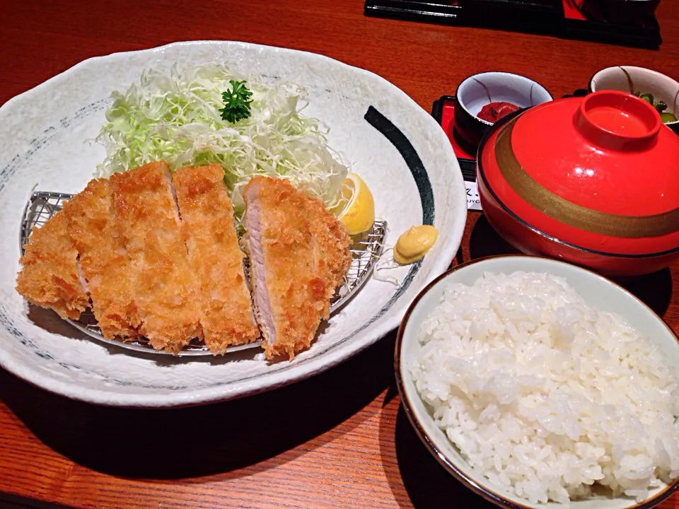 Pork chop for Sunday lunch|Katecc10さん