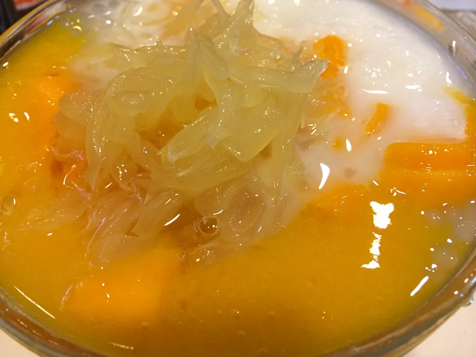 Mango pomelo dessert|Ong Sor Fernさん