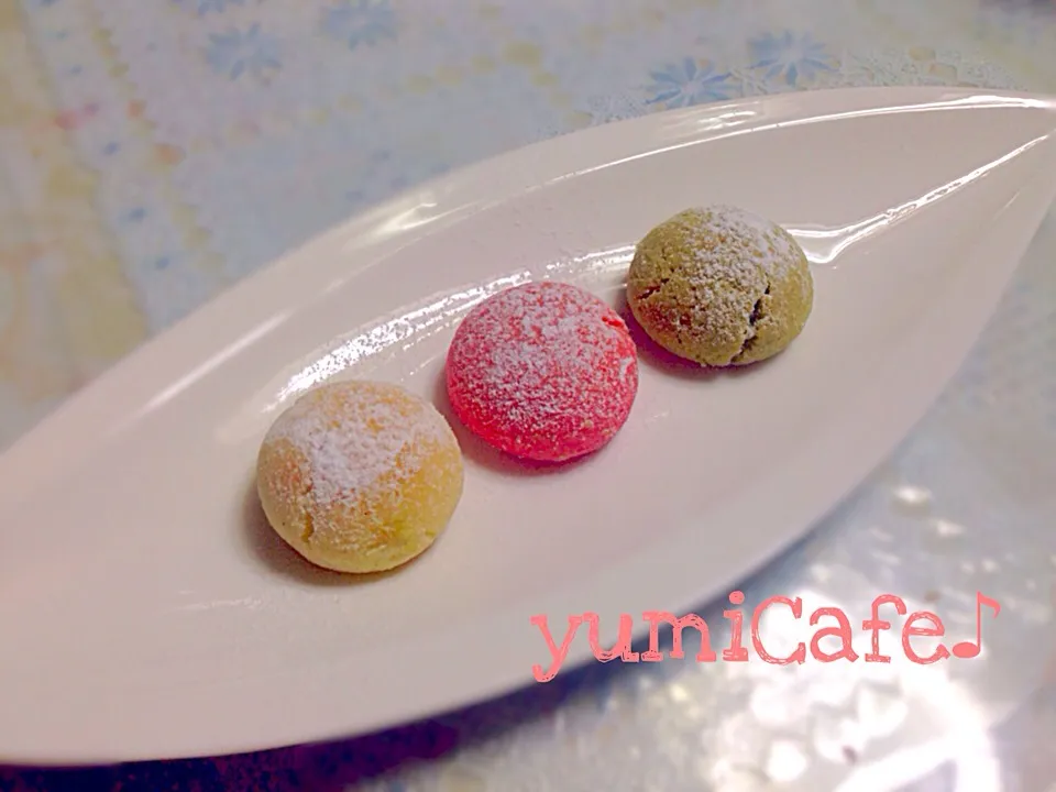 ブールドネージュ(バニラ、フランボワーズ、ピスタチオ)|yumiCafe♪さん