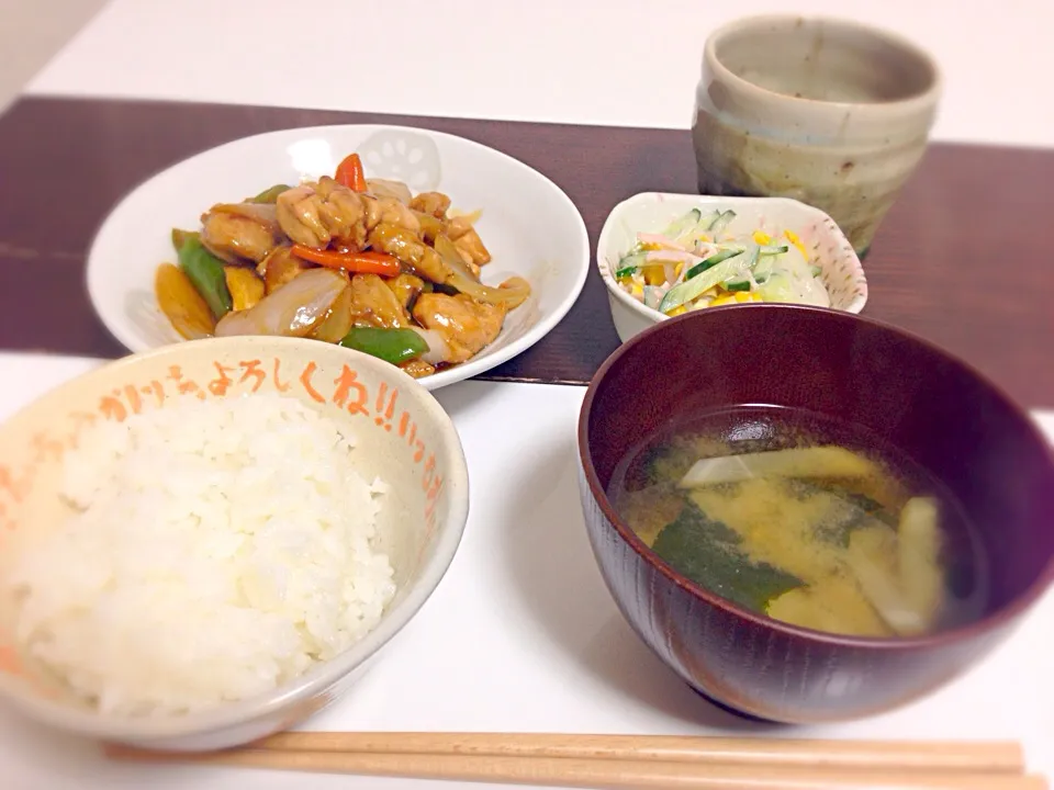 Snapdishの料理写真:ご飯、味噌汁、鶏肉のオイスター炒め、春雨サラダ|ちびいさん