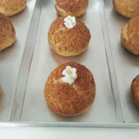 cookie crunch cream puffs - vanilla|cencen hoetomoさん