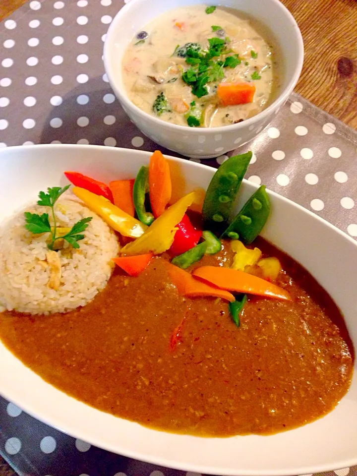 CoCo壱のキーマカレー、昨日の残り物、具沢山クラムチャウダー💛|まみりんごさん