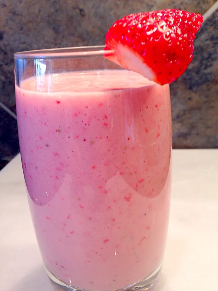 Strawberry smoothy|Allissa Zhaoさん