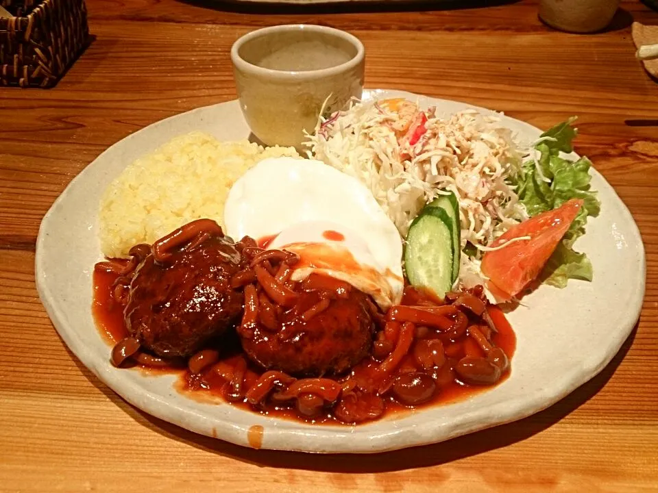 今日はハンバーグランチ【遊楽】さんで♪|料理好きさん