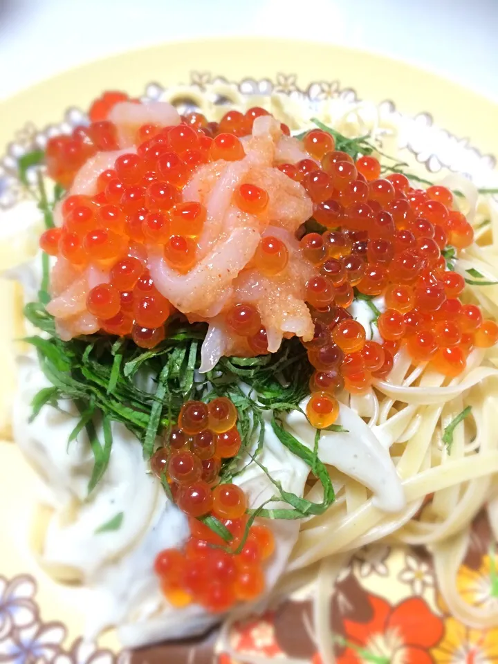 Snapdishの料理写真:いか明太といくらの和風クリームパスタ|☆よーこ☆さん