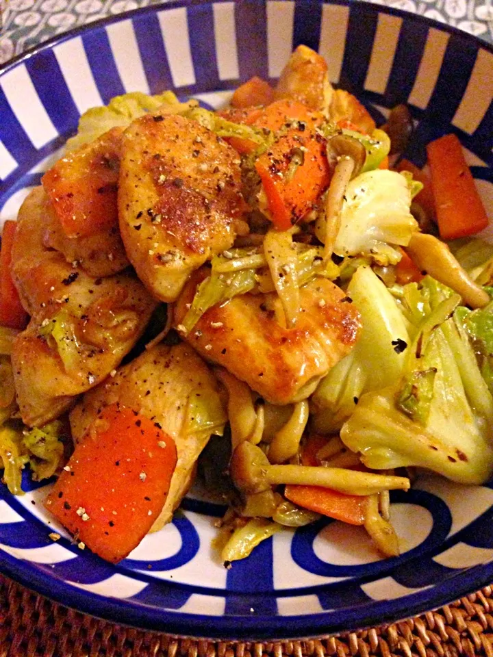 胸肉の野菜炒め 原了郭のカレーパウダー味！|ゆうこさん