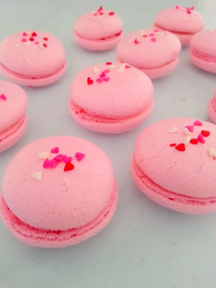 macaron shells..mmmmm♥♡♥|김지희さん