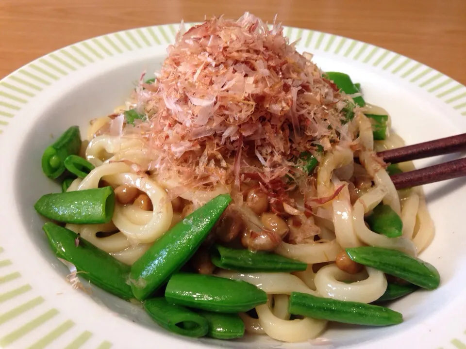 Snapdishの料理写真:納豆おかかの焼きうどん|Hiroさん