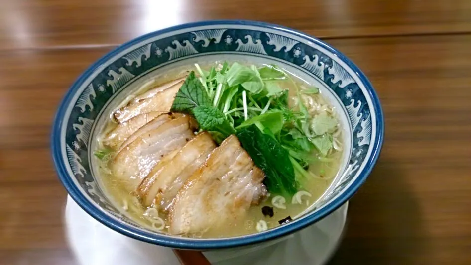 青桐 にごり塩ラーメンチャーシュー6枚増し|ミナミ ヒロヤさん