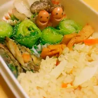 Snapdishの料理写真:たけのこご飯のお弁当|メケさん