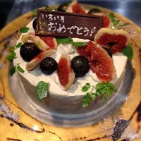 Snapdishの料理写真:お祝いケーキ|じれいとさん