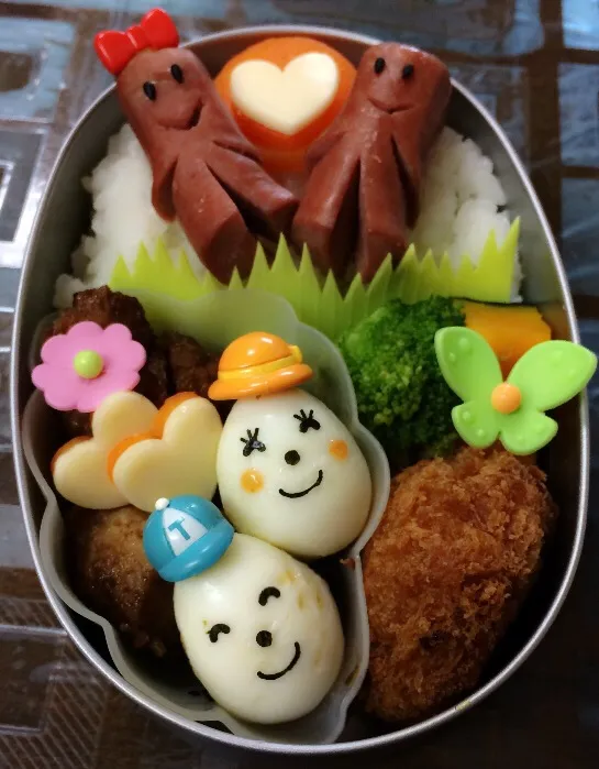 Today Obento for my son . Mr & Mrs.Alien sausage & Mr & Mrs. Egg .|Yulia Haradaさん