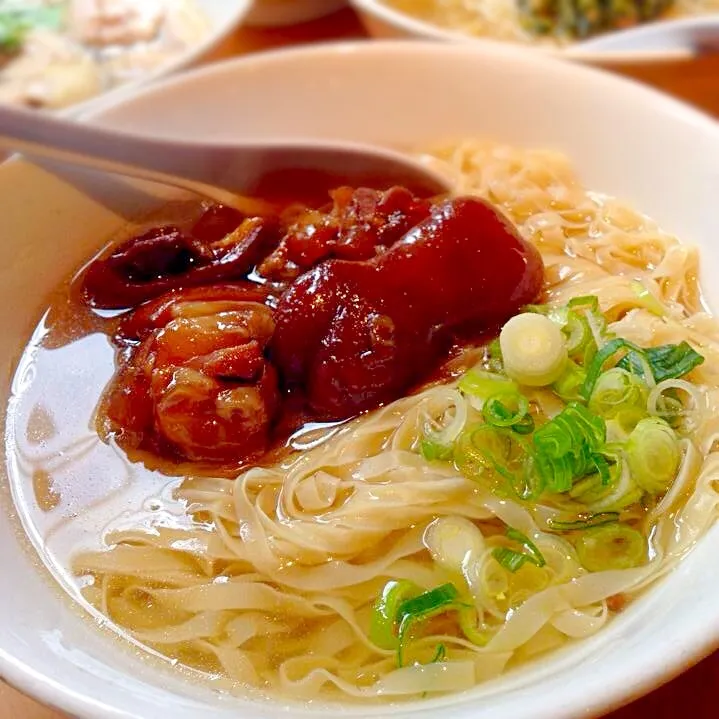 香港麺専家 天記「豚足煮込みラーメン」|TETSU♪😋さん