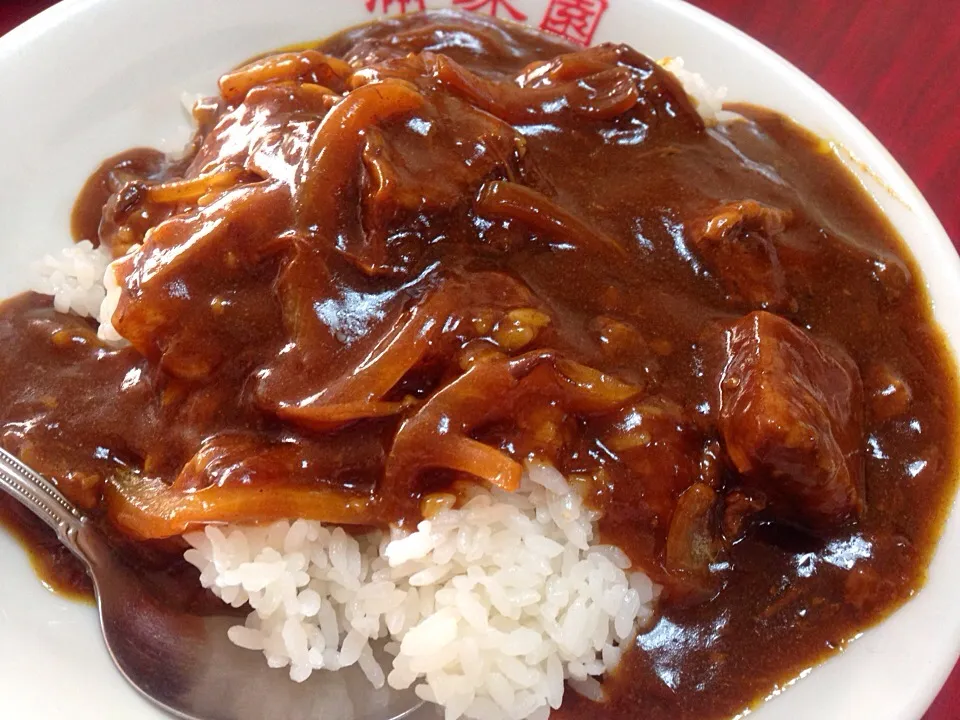 横浜中華街🇨🇳保昌  牛バラ肉カレーご飯🍛|ゆうじ.さん