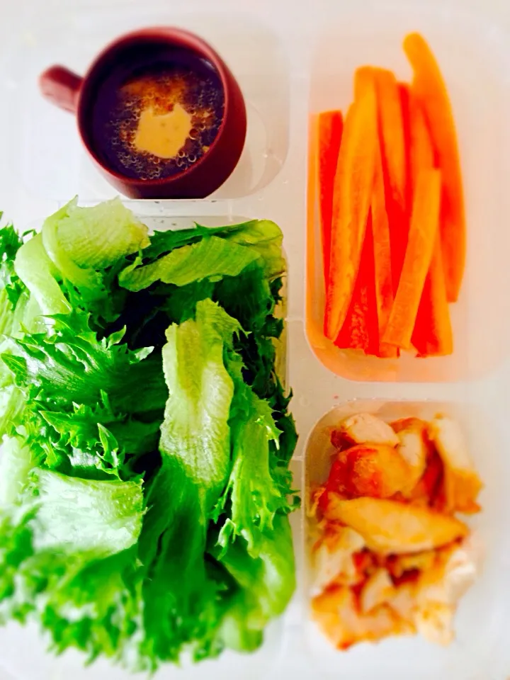 Bento salad served with Japanese sesame soy.|samantha wさん