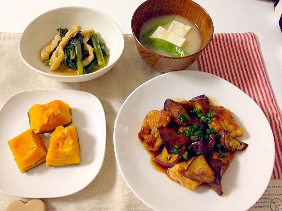 鶏肉と茄子の南蛮・小松菜と揚げの煮浸し・かぼちゃの塩麹煮・お味噌汁(絹さや、豆腐)|Accaさん