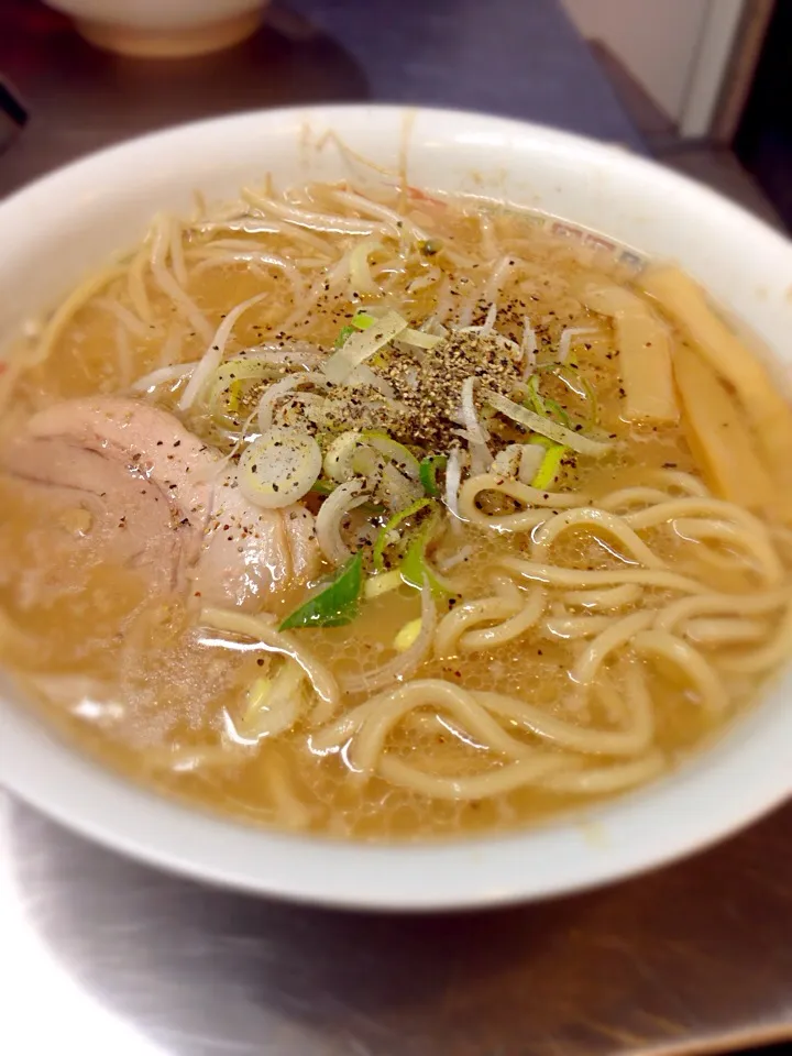 Snapdishの料理写真:ラーメン（ホープ軒）|石田尚之さん