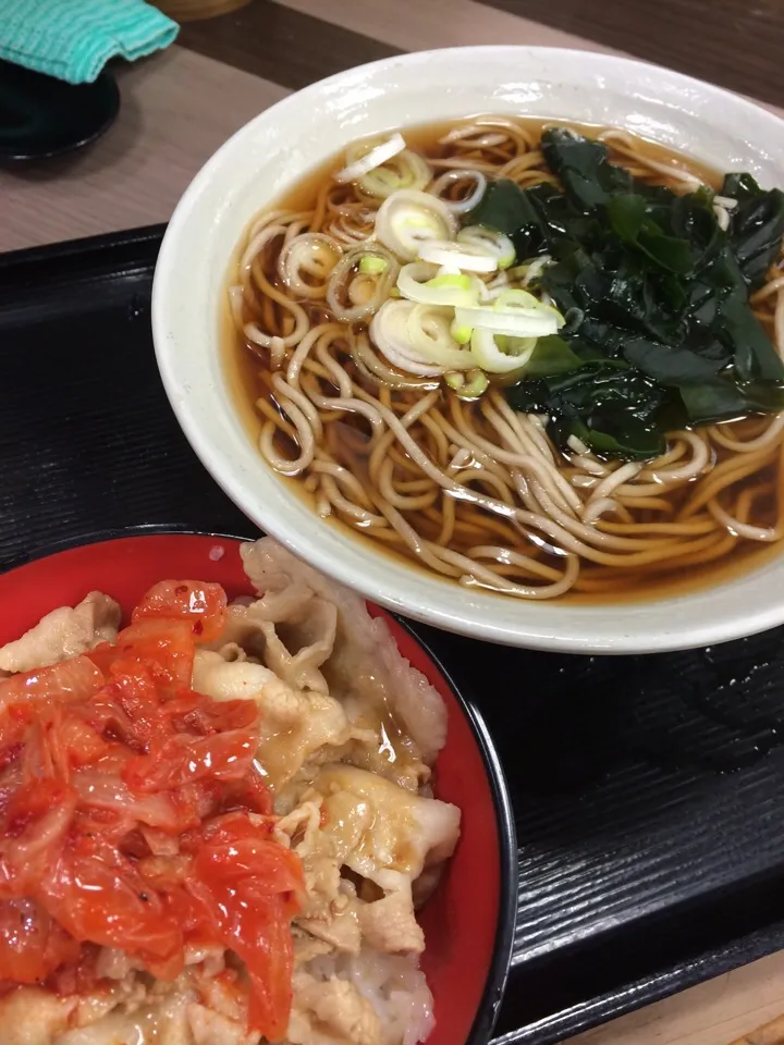 キムチ豚丼、かけセット|おてんき小僧さん