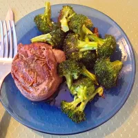 Filet mignon and broccoli|Kaさん