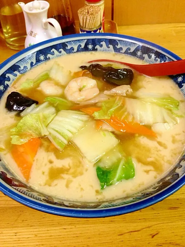 華降餐館の五目刀削麺＠横浜 伊勢佐木長者町|Yasuhiro Koikeさん